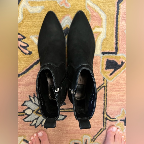 Dolce Vita suede booties 9.5 pointed toe stacked heel inner zip - Picture 5 of 10